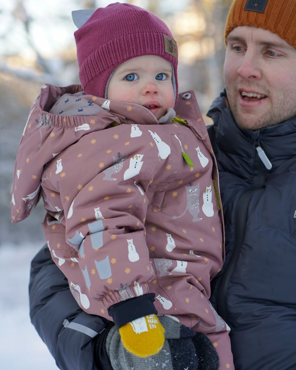 Kattnakken Vinterdress Baby Snø Tolvmeterskogen Sandeltre