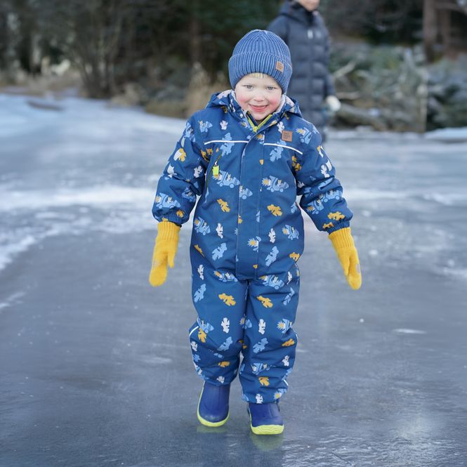 Hovedbilde Kattnakken Snø Vinterdress Blå Horisont